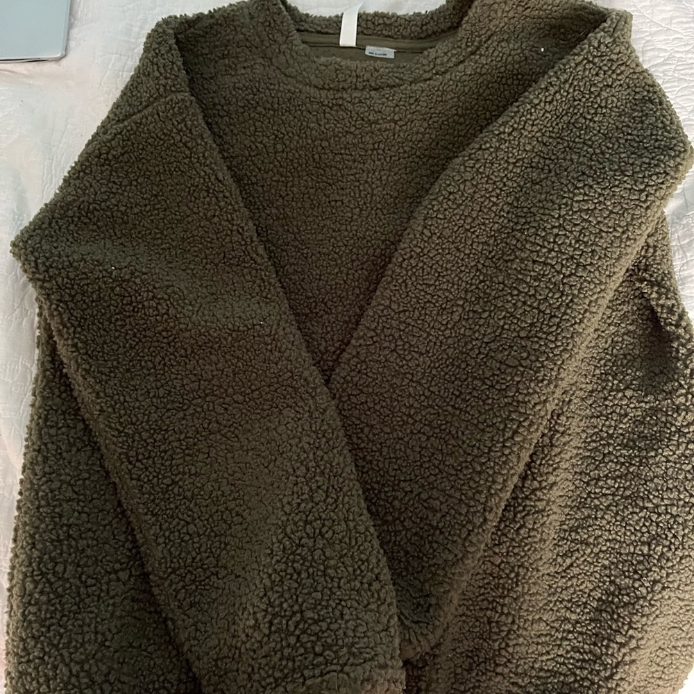 Paper Store Mia and Tess Green Sherpa Pullover